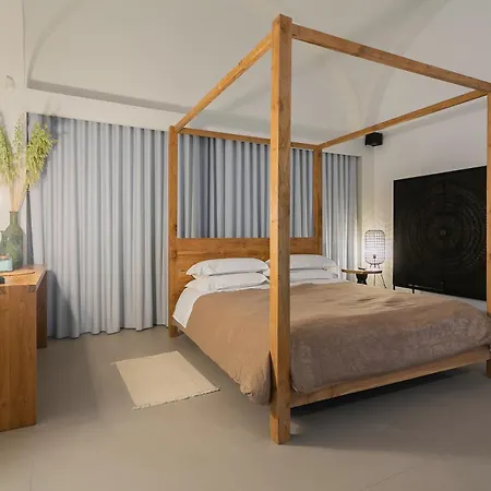 1926 Luxury Bed and breakfast 4*